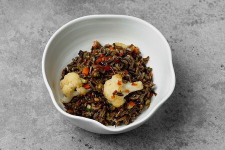 Дикий рис с овощами