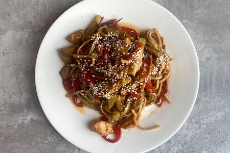 Вок с курицей