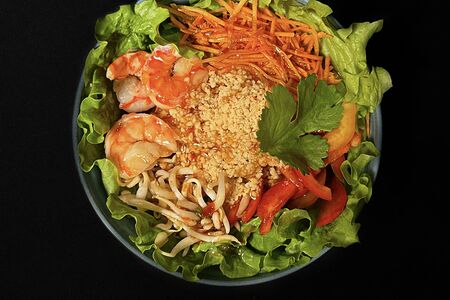 Салат с креветкой