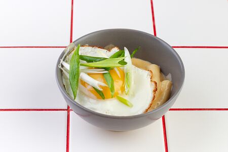 Токпокки с сыром и яйцом