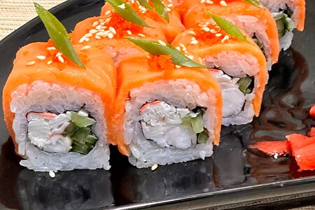 Ролл Императорский лосось