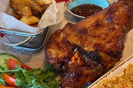 Рулька с гарниром