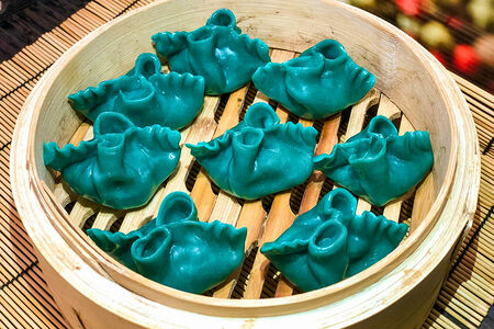 Димсам с сёмгой, тунцом и свежим огурцом