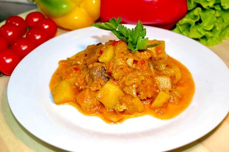 Рагу овощное со свининой