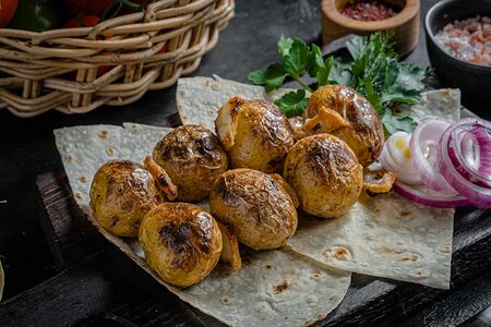 Шашлык из молодого картофеля