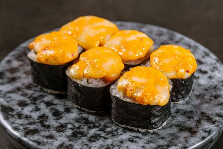 Запечный ролл с лососем