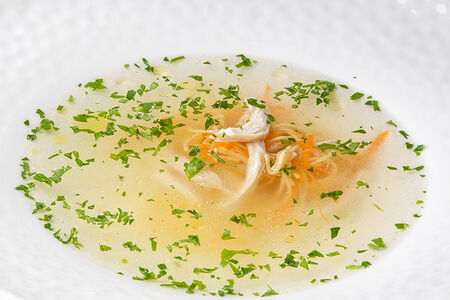 Куриный суп с домашней лапшой