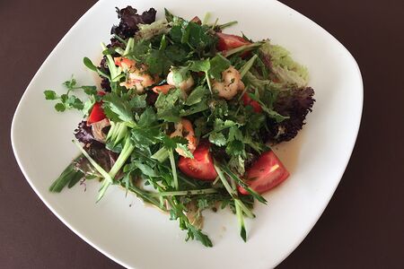 Тайский салат с креветкой