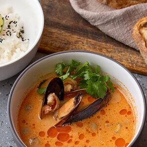 Острый Том ям с креветками