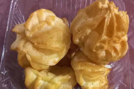 Профитроли со сливочным кремом