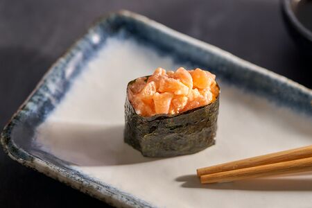 Гункан Гребешок