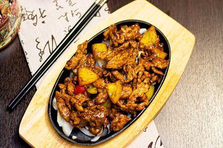 Говядина на плите