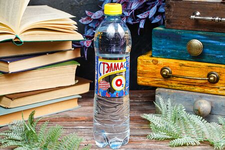 Вода питьевая без газа