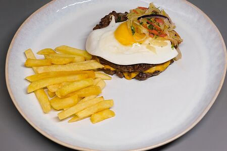 Двойной бифштекс