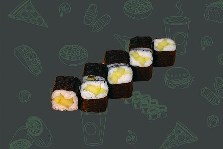 Маки с огурцом 8шт