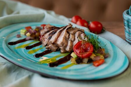 Филе утки с овощным соте