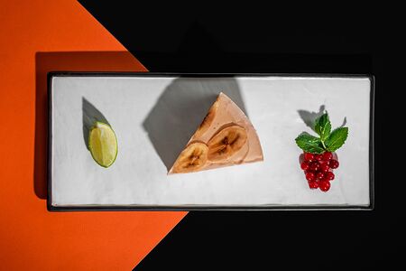 Шоколадный чизкейк с бананом