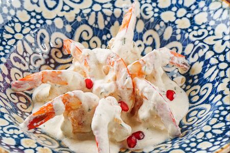 Креветки, жаренные в сливочно-чесночном соусе