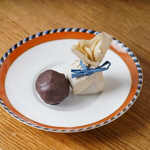 Конфета ручной работы Коко орехово-медовая