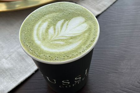 Матча зеленая средняя