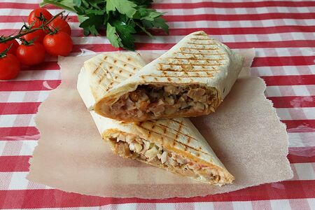 Шаурма из телятины на углях