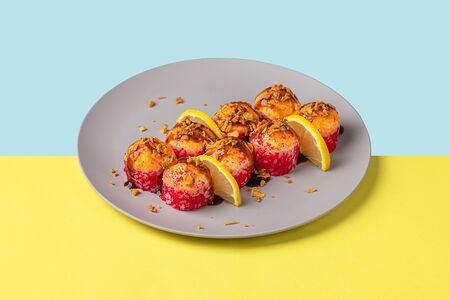 Запеченный ролл с угрем