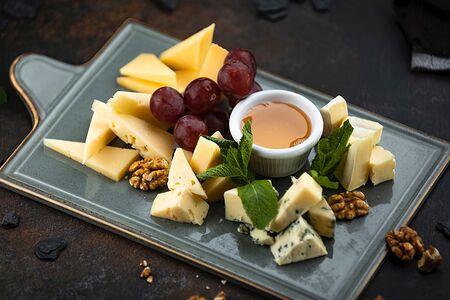 Сырная тарелка