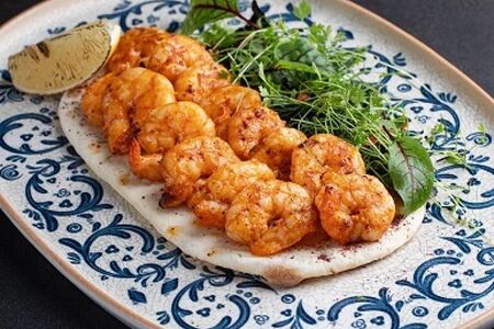 Шашлык из креветок большой