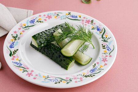 Огурцы малосольные