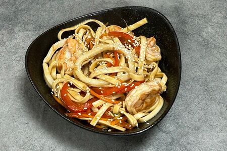 Удон с морепродуктами