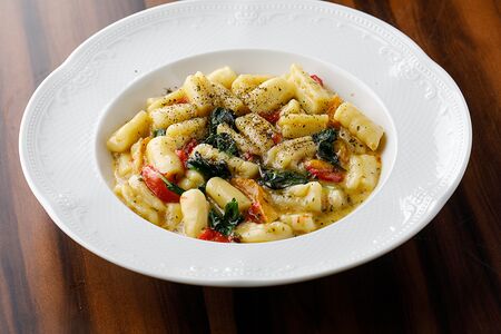 Ньокки с печёным перцем