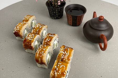 Унаги урамаки