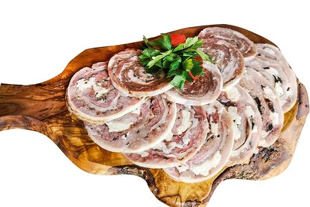 Мясная нарезка собственного копчения