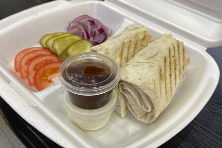 Шаурма куриная на тарелке (Экстра)