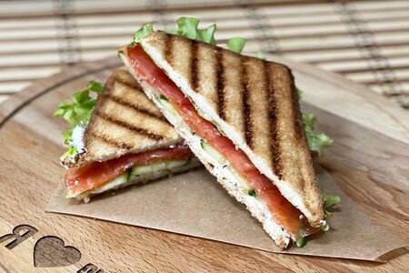 Сэндвич с форелью