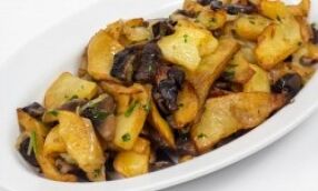 Картофель, жаренный с грибами