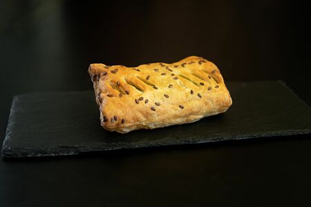 Слойка с сыром Сулугуни и шпинатом