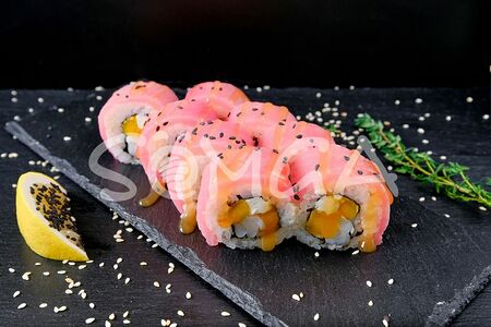 Филадельфия с тунцом и манго