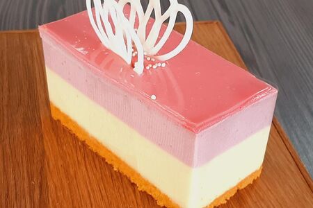 Пирожное Клубнично-банановый мусс