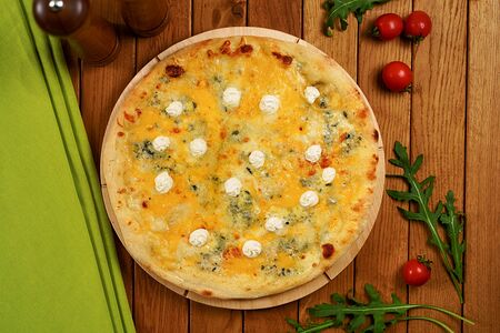 Пицца Четыре Сыра и один