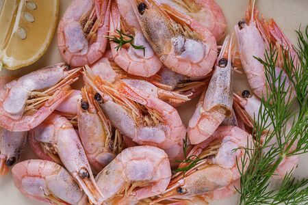 Креветки отварные