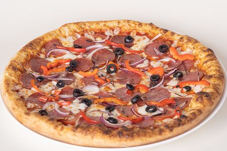 Пицца Салями