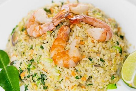 Рис с овощами и морепродуктами
