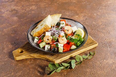 Салат Греческий с креветками