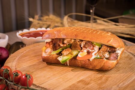 Шаурма свиная в булочке