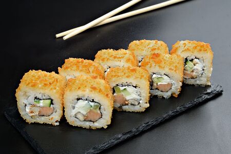 Ролл Сальмон Фурай