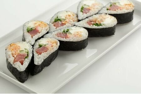 Касуми ролл с тунцом