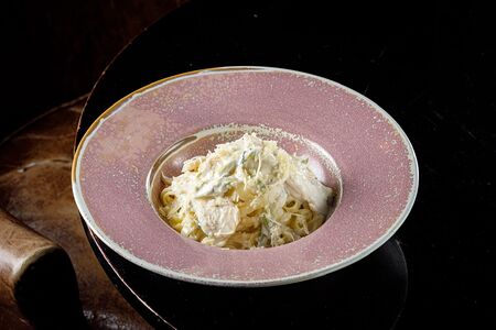 Тальятелле с копчёной куриной грудкой