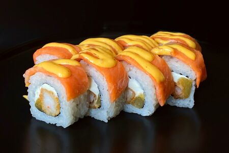 Санрайз запеченный ролл