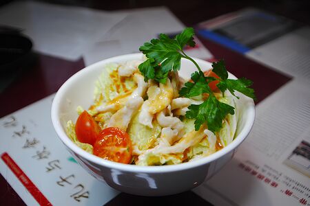 Микс-салат с цыпленком и овощами